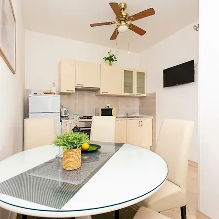 Apartments Vanesa Dugi Rat Kültér fotó